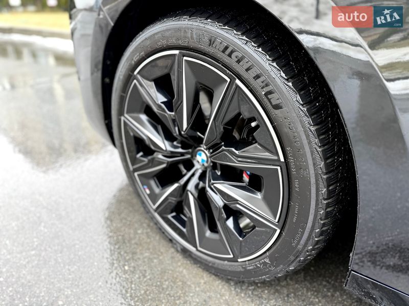 Седан BMW 7 Series 2023 в Києві