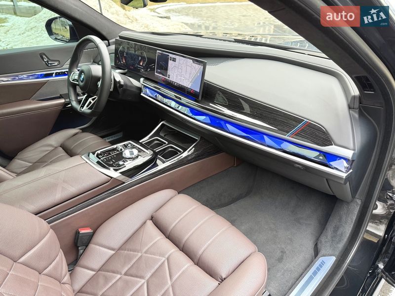 Седан BMW 7 Series 2023 в Києві