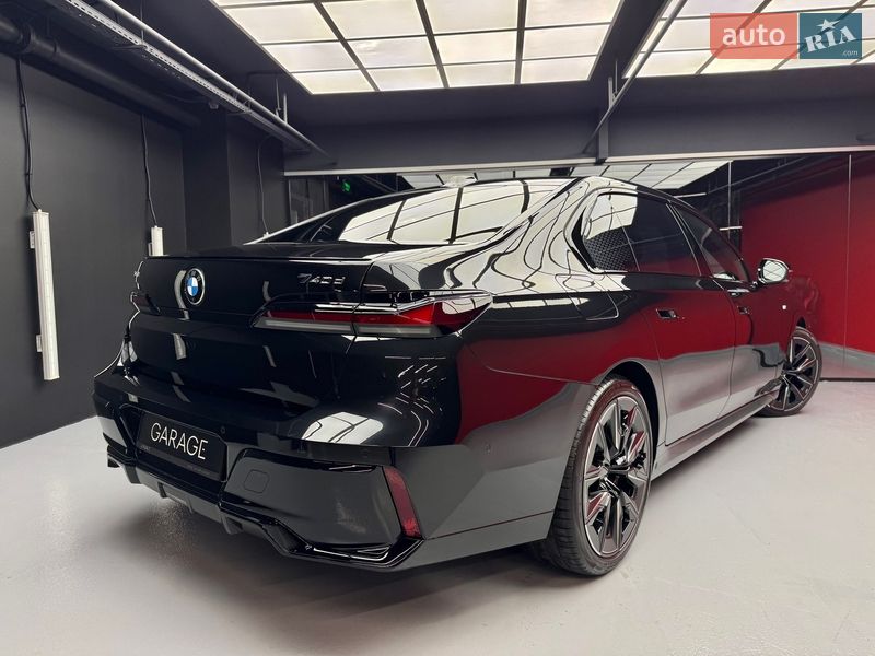 Седан BMW 7 Series 2024 в Киеве
