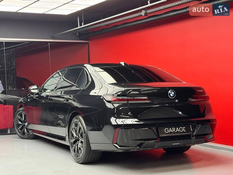 Седан BMW 7 Series 2024 в Киеве