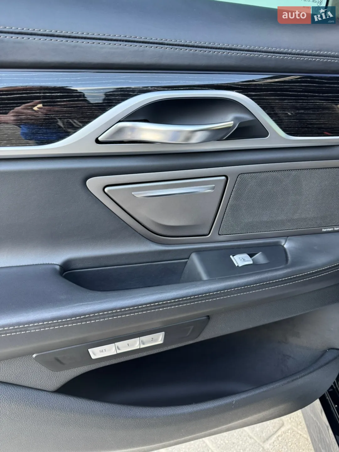 2017 BMW 7er - мініатюра 16