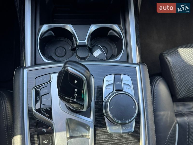 Седан BMW 7 Series 2017 в Львове