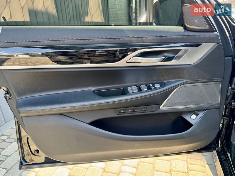 Седан BMW 7 Series 2018 в Києві