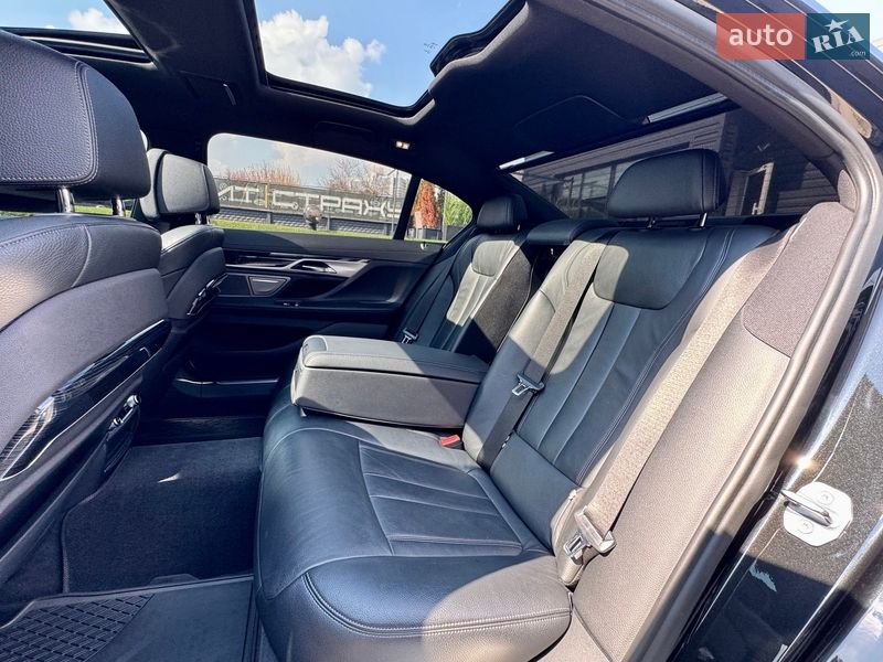 Седан BMW 7 Series 2018 в Києві