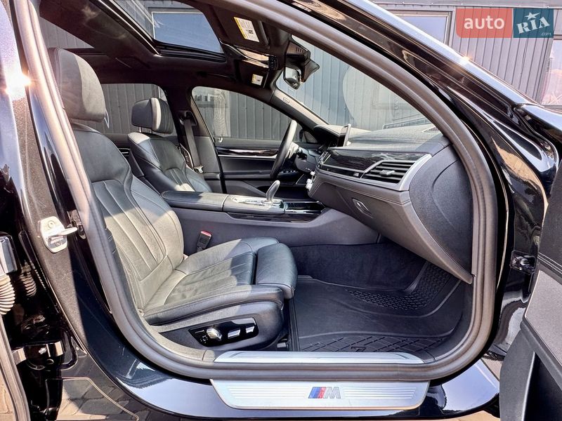 Седан BMW 7 Series 2018 в Києві