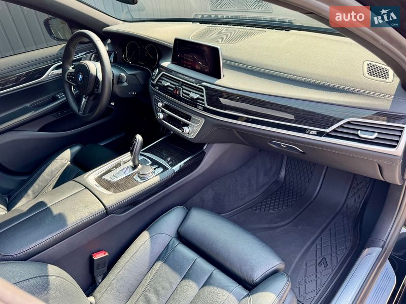 Седан BMW 7 Series 2018 в Києві