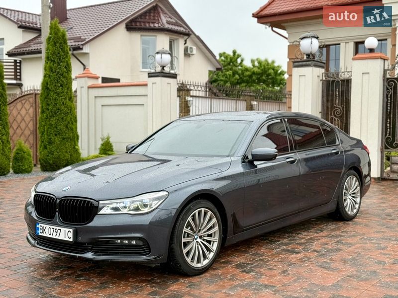 Седан BMW 7 Series 2015 в Ровно