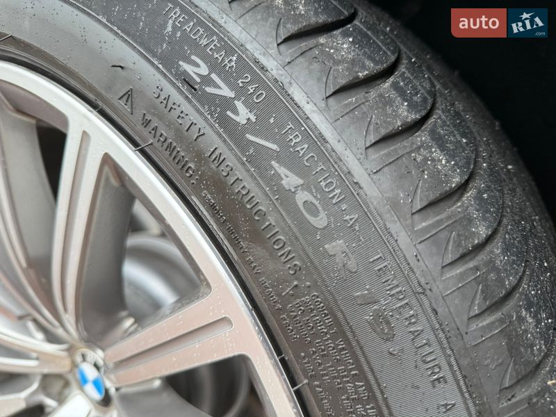 Седан BMW 7 Series 2015 в Ровно