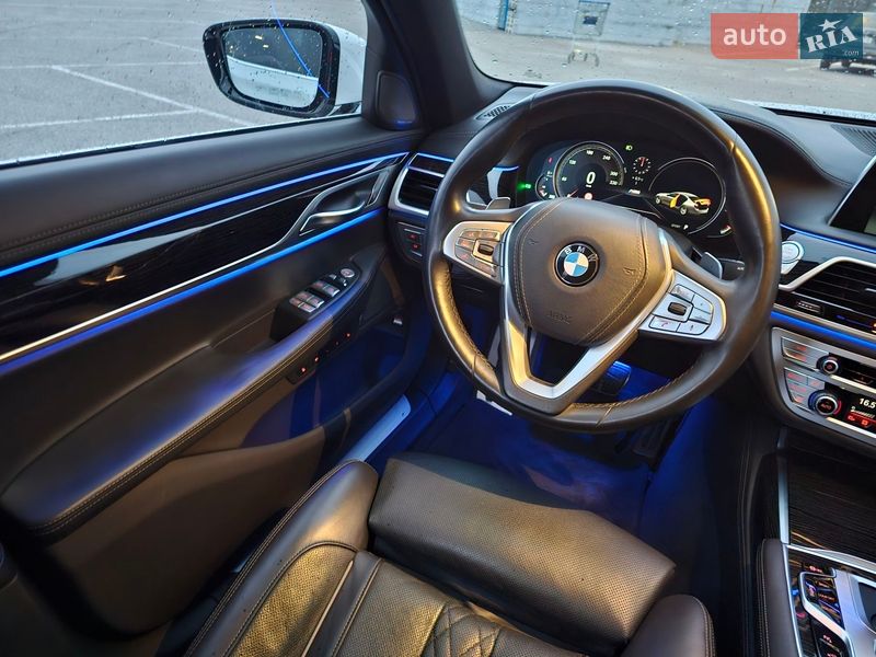 Седан BMW 7 Series 2018 в Новомосковске фото 13 Седан BMW 7 Series 2018 в Новомосковске