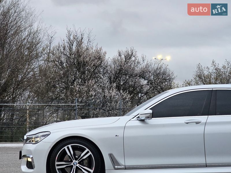 Седан BMW 7 Series 2018 в Новомосковске фото 44 Седан BMW 7 Series 2018 в Новомосковске