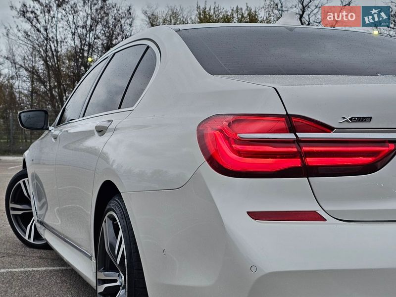 Седан BMW 7 Series 2018 в Новомосковске фото 64 Седан BMW 7 Series 2018 в Новомосковске