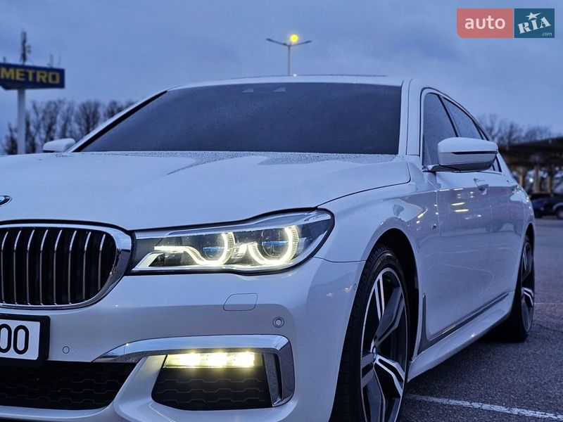 Седан BMW 7 Series 2018 в Новомосковске