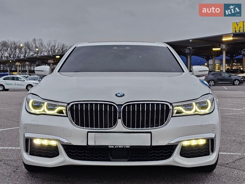 Седан BMW 7 Series 2018 в Новомосковске