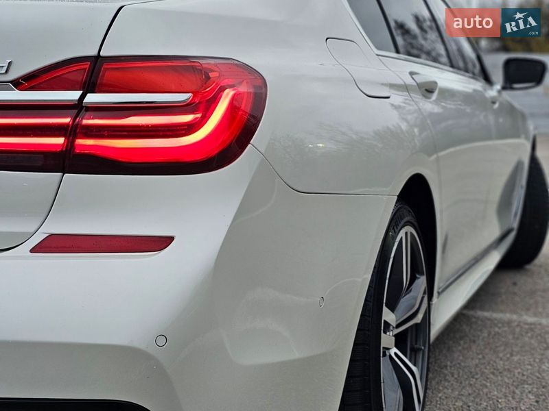 Седан BMW 7 Series 2018 в Новомосковске