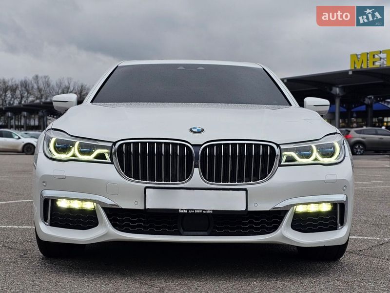 Седан BMW 7 Series 2018 в Новомосковске