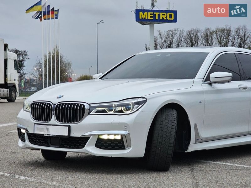 Седан BMW 7 Series 2018 в Новомосковске