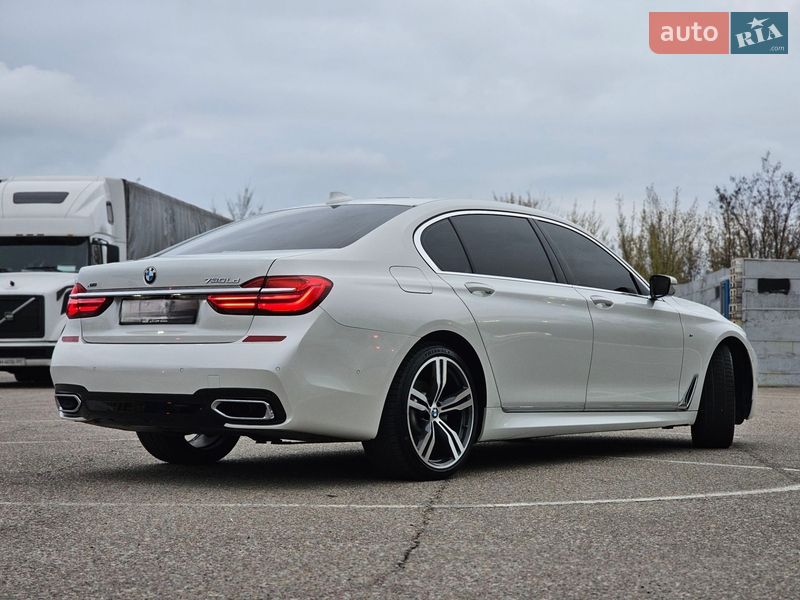 Седан BMW 7 Series 2018 в Новомосковске