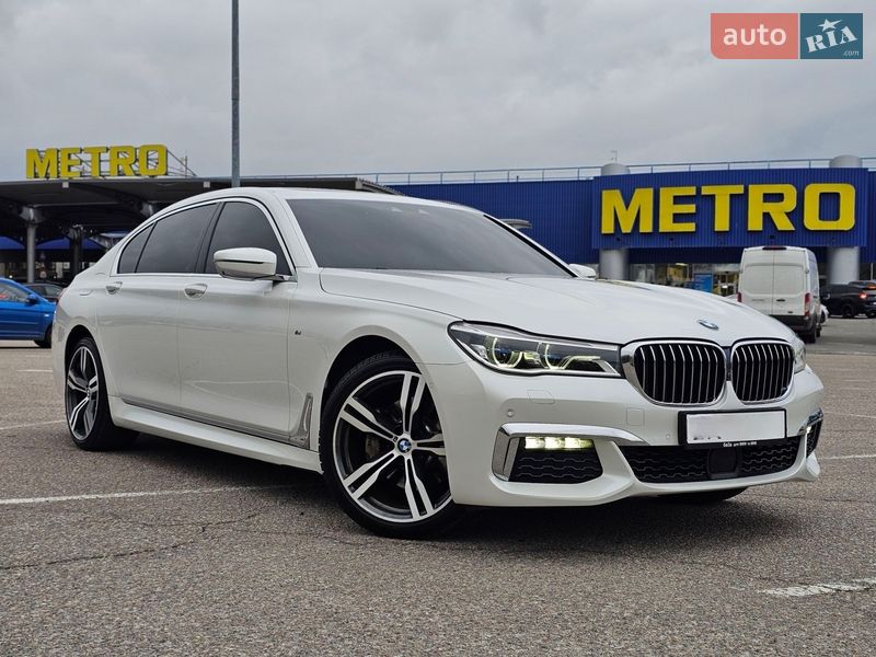 Седан BMW 7 Series 2018 в Новомосковске