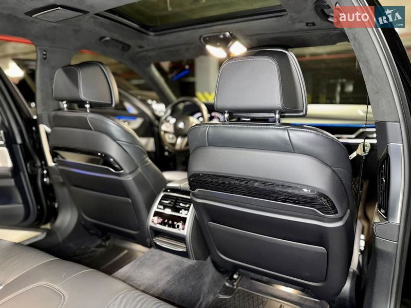 Седан BMW 7 Series 2019 в Киеве