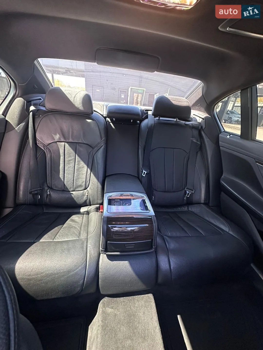 2015 BMW 7er - мініатюра 10