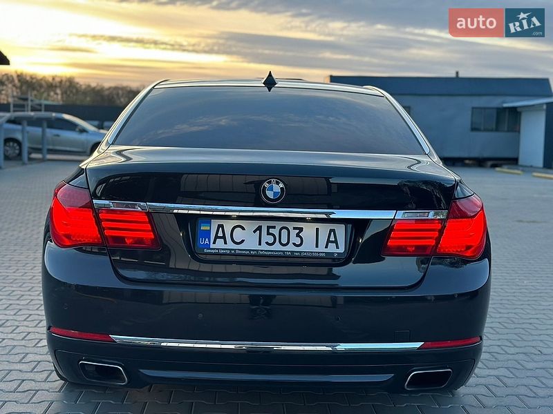 Седан BMW 7 Series 2013 в Владимире