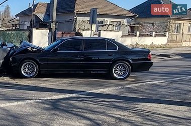 Седан BMW 7 Series 2001 в Ужгороде
