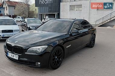 Седан BMW 7 Series 2012 в Львові
