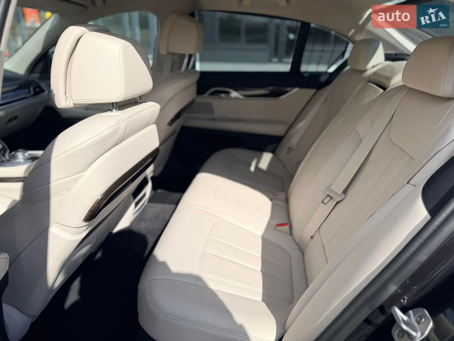 2017 BMW 7er - мініатюра 15