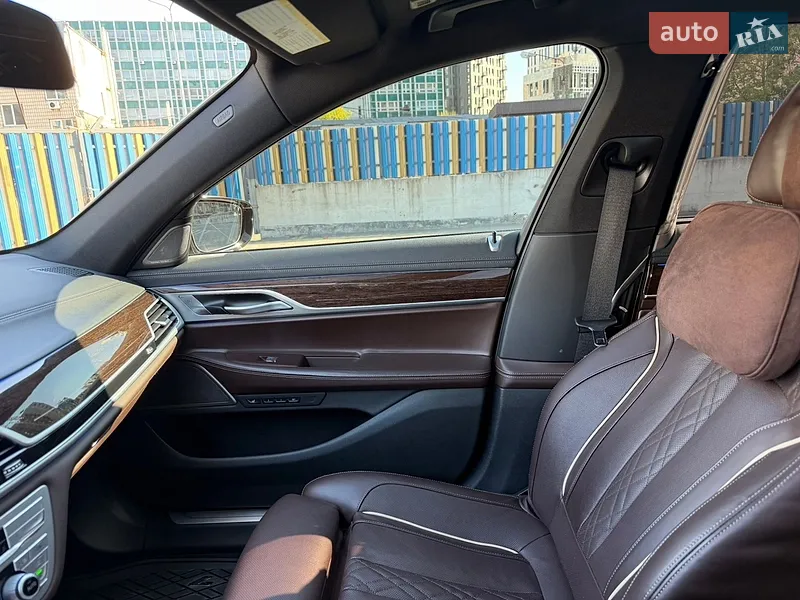 BMW 7 Series 2021 VIN WBA7T2C08NCH67971 фото оголошення 45 з 94