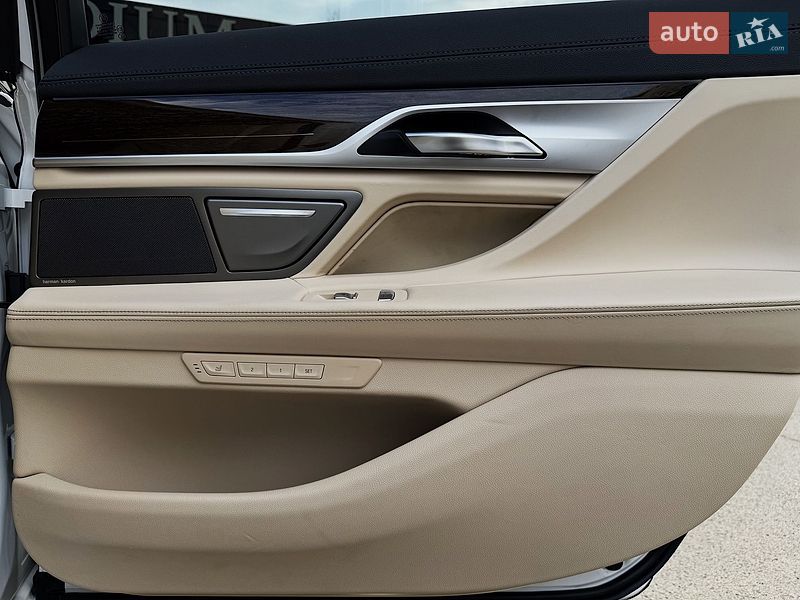 Седан BMW 7 Series 2019 в Киеве
