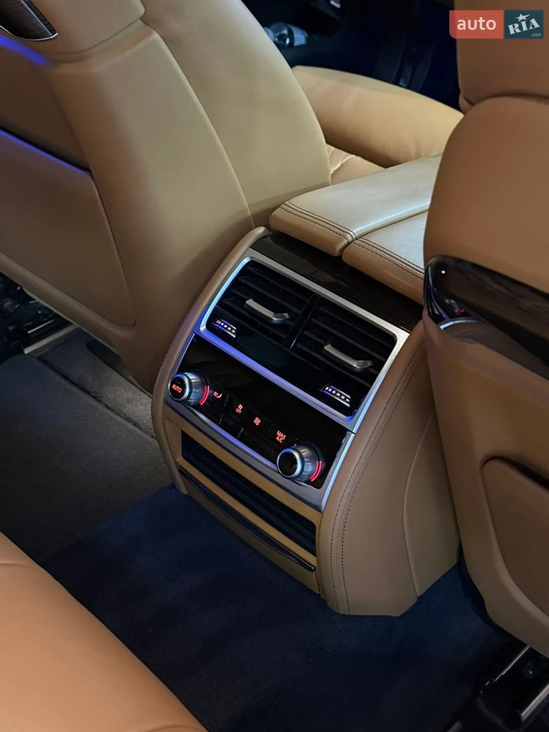 2020 BMW 7er - мініатюра 16