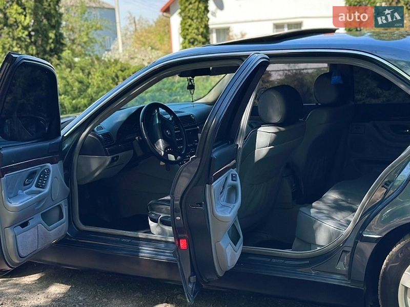 Седан BMW 7 Series 1999 в Дубно