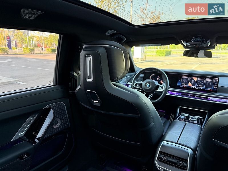 Седан BMW 7 Series 2022 в Киеве