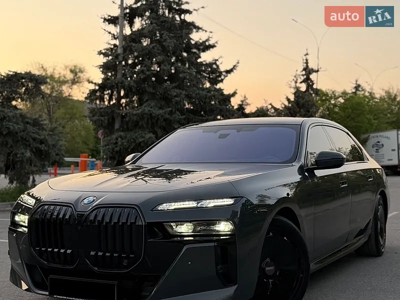 BMW 7 Series 2024
