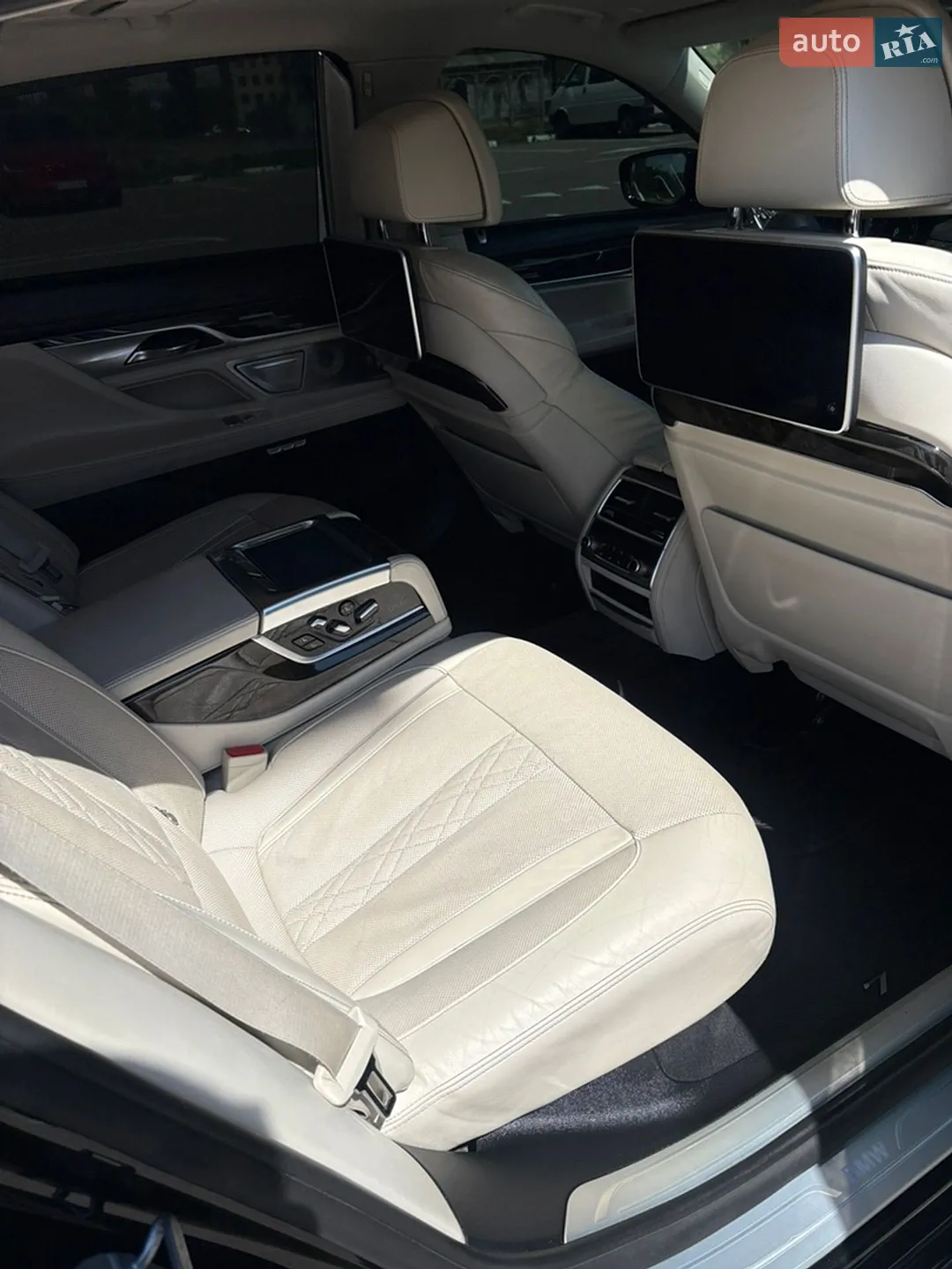 2015 BMW 7er - мініатюра 6