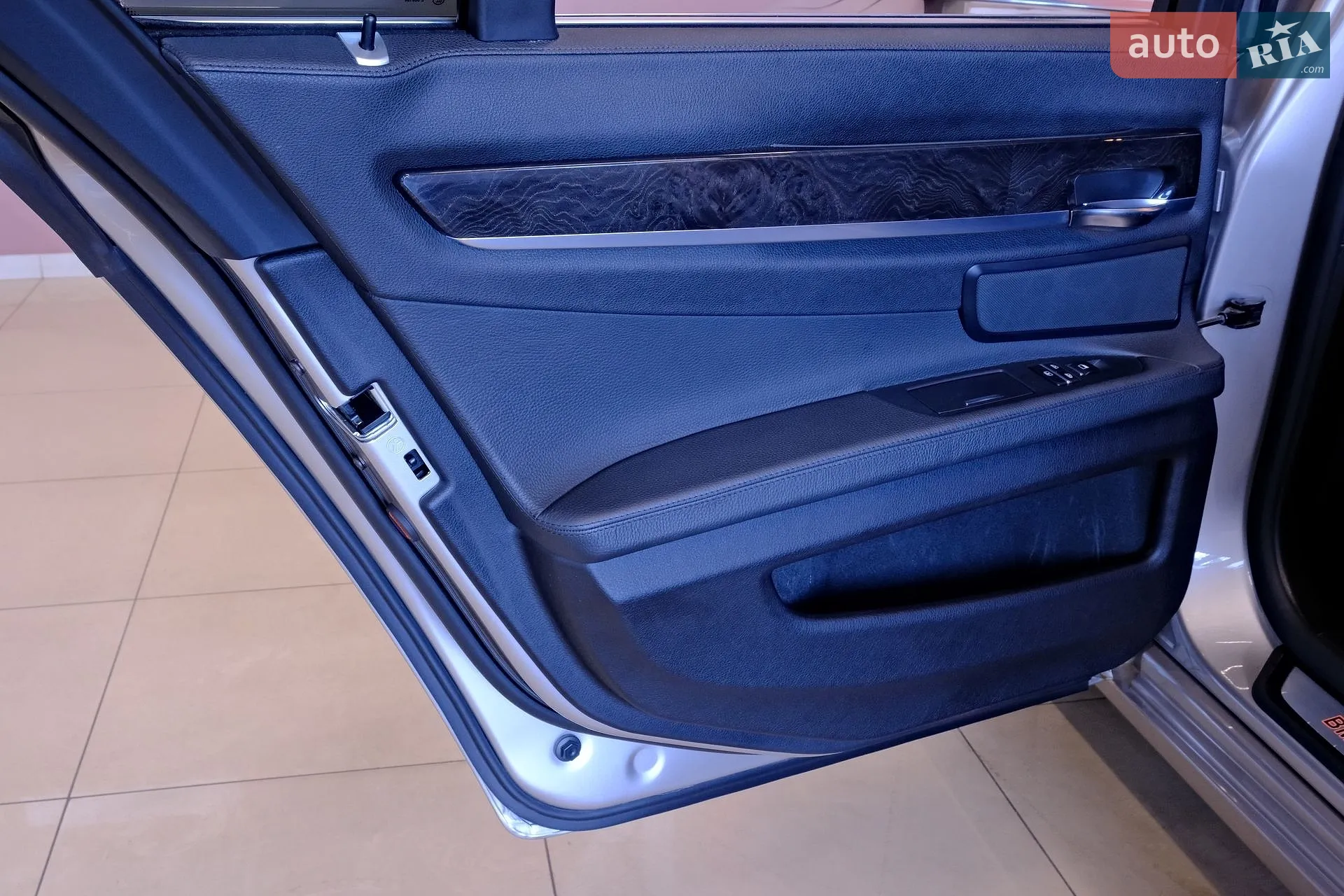 2011 BMW 7er - мініатюра 31