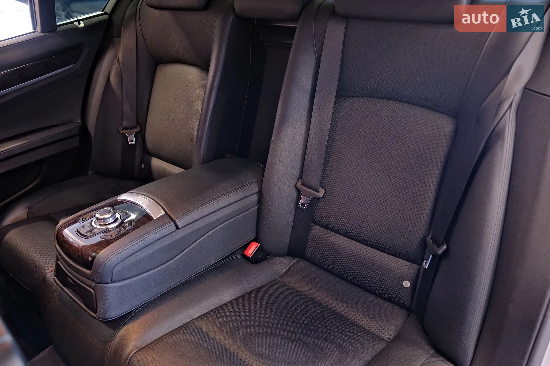 2011 BMW 7er - мініатюра 36