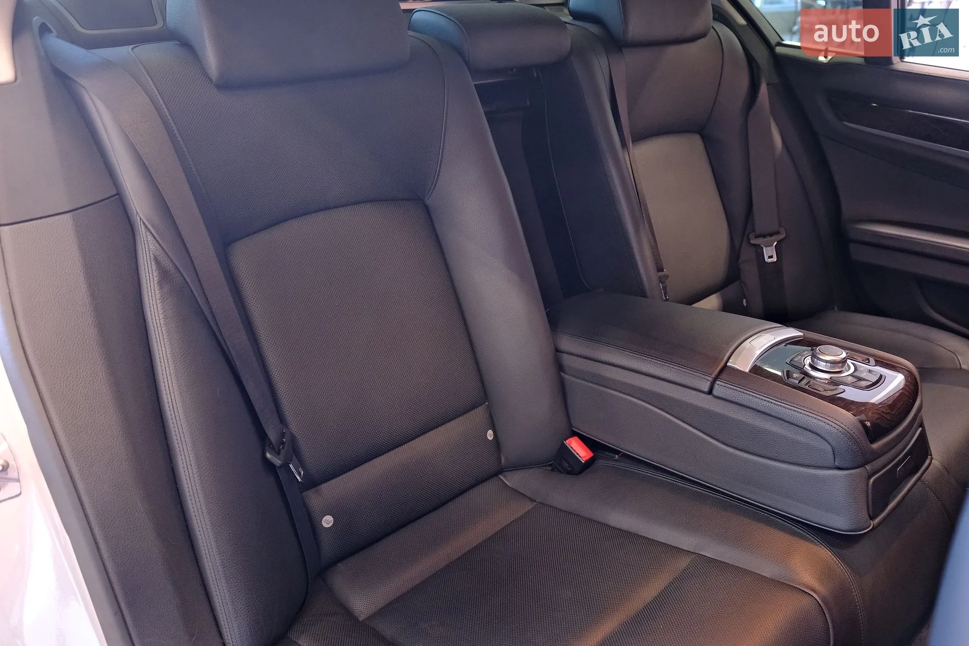 2011 BMW 7er - мініатюра 40