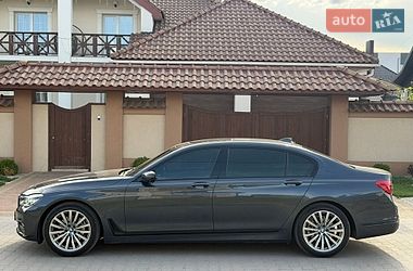 Седан BMW 7 Series 2015 в Рівному
