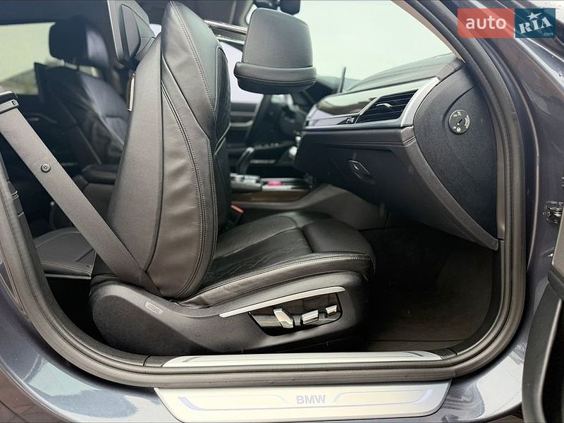 Седан BMW 7 Series 2015 в Рівному