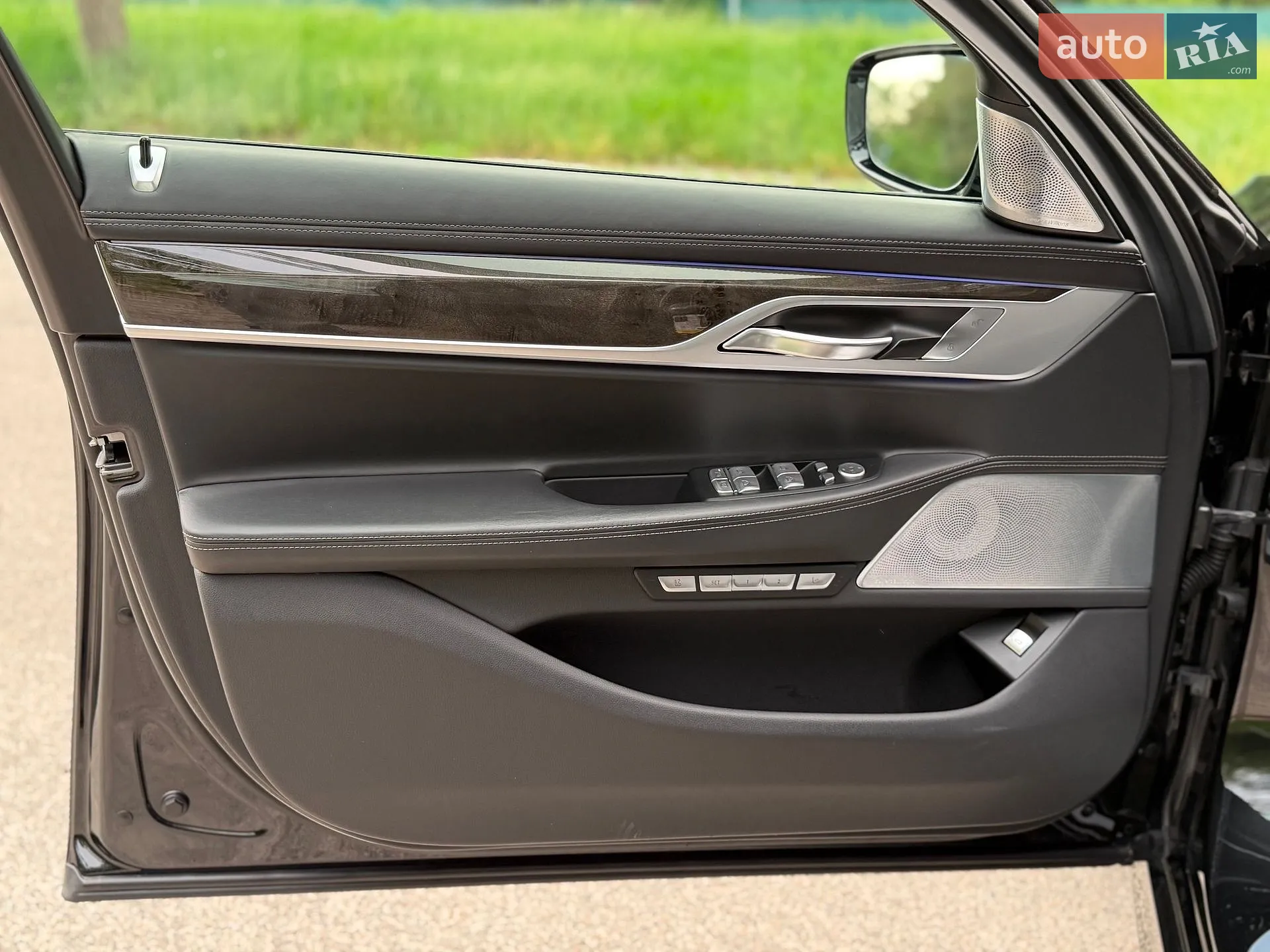 2017 BMW 7er - мініатюра 32