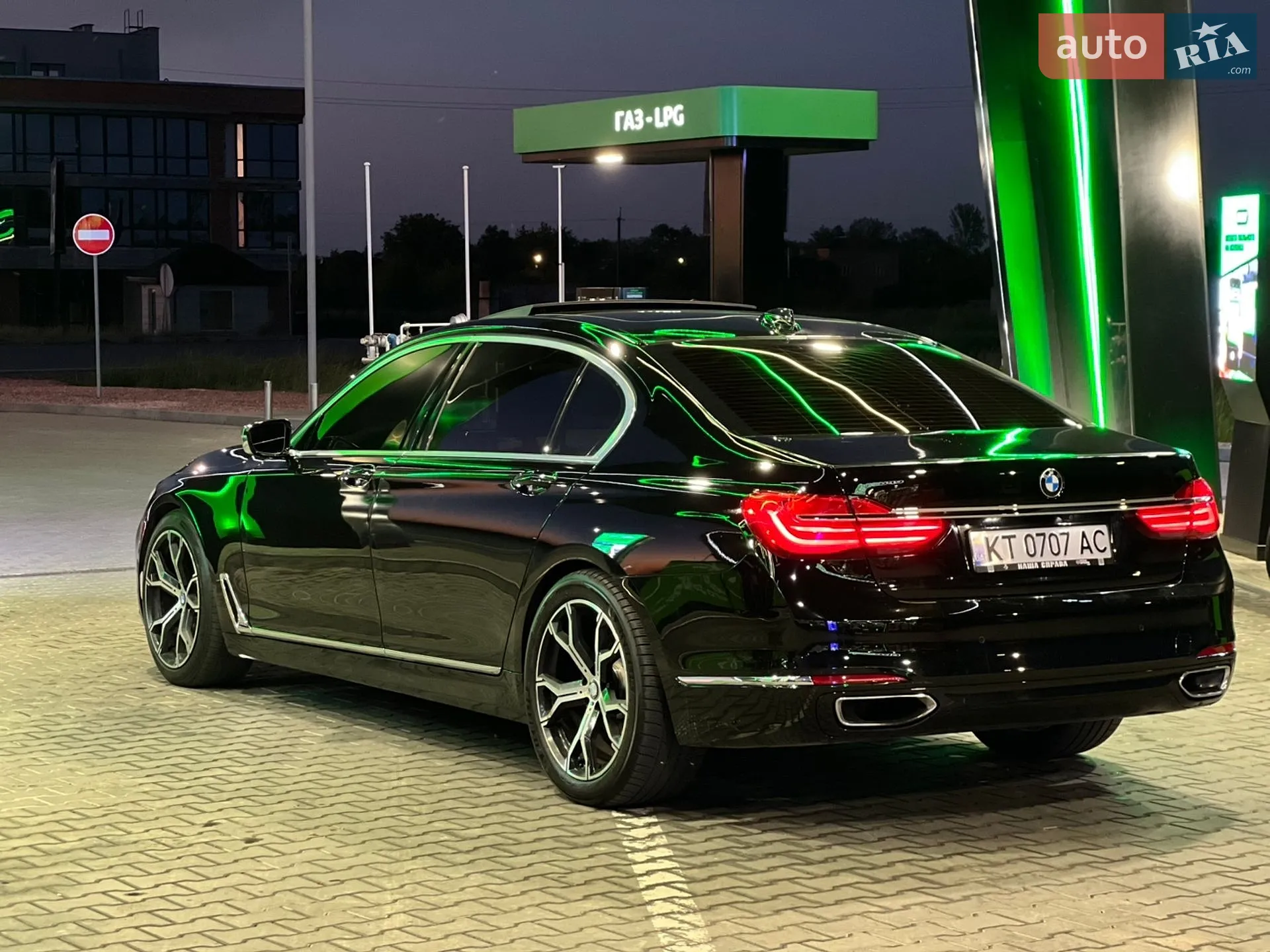 2016 BMW 7er - мініатюра 3