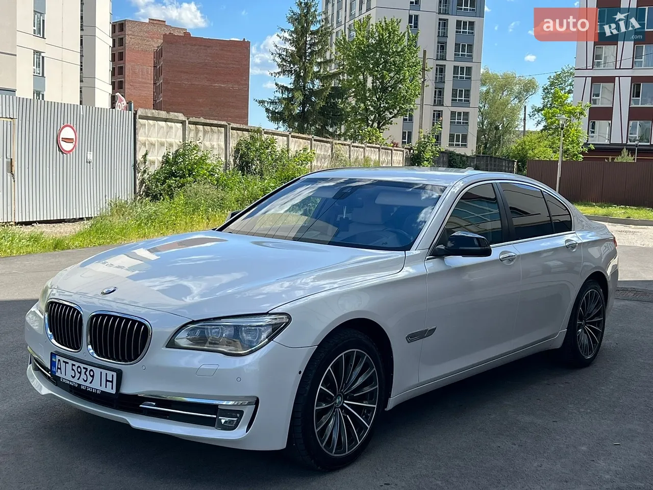 2012 BMW 7er - мініатюра 22