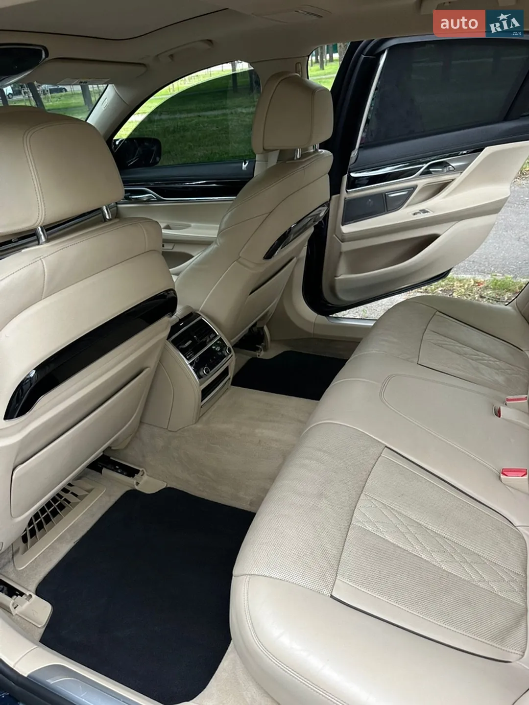 2015 BMW 7er - мініатюра 32
