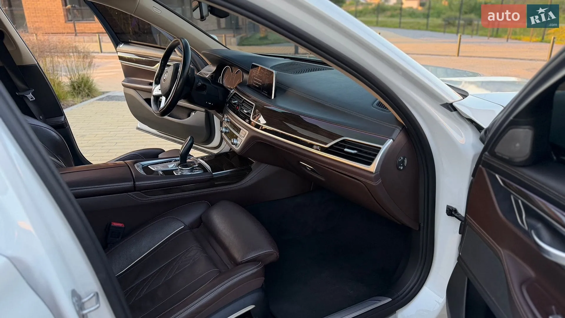 2015 BMW 7er - мініатюра 8