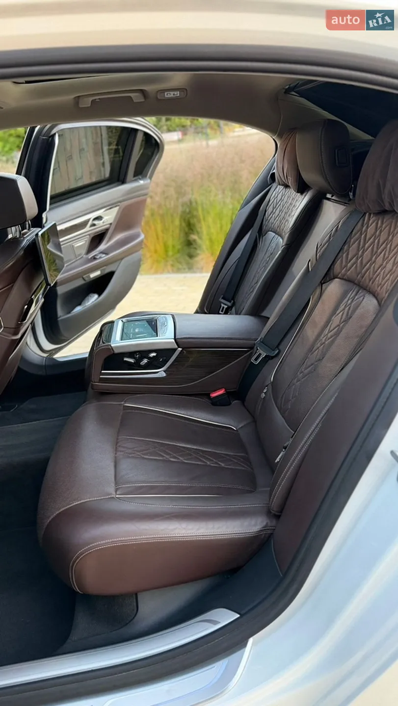 2015 BMW 7er - мініатюра 30