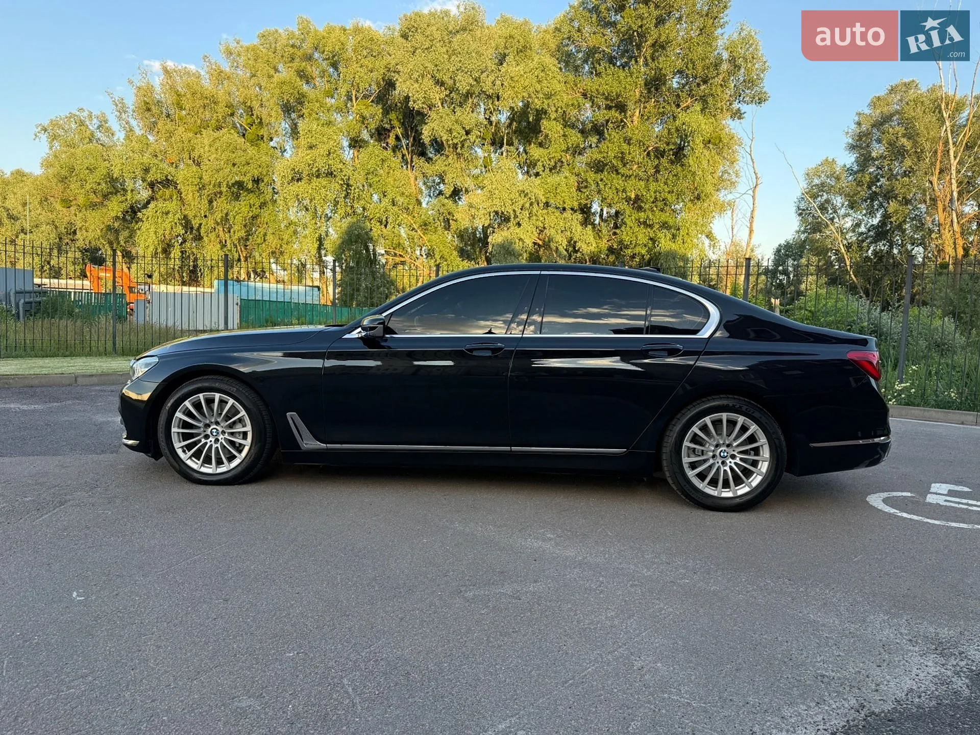 2017 BMW 7er - мініатюра 8