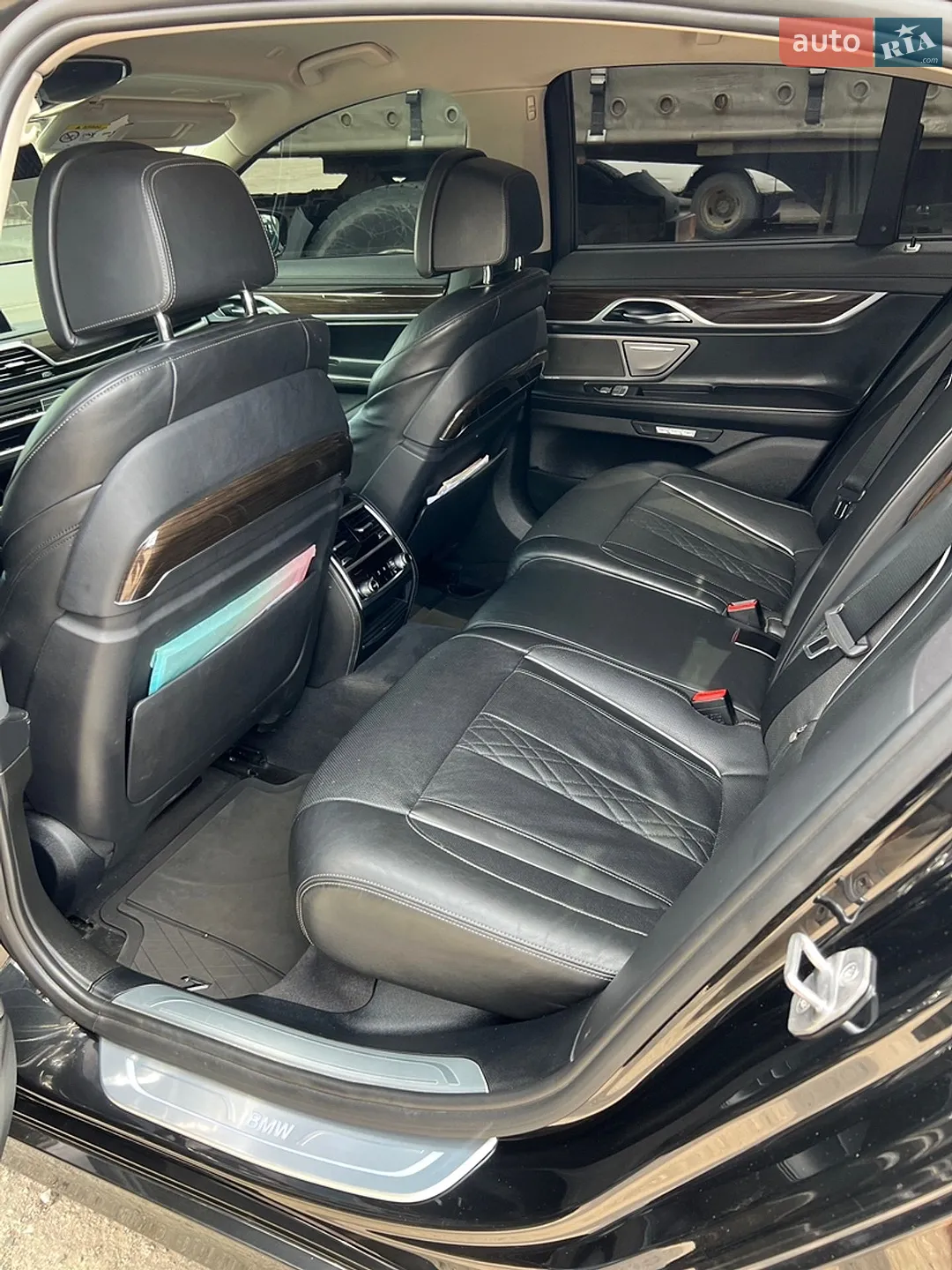 2015 BMW 7er - мініатюра 11