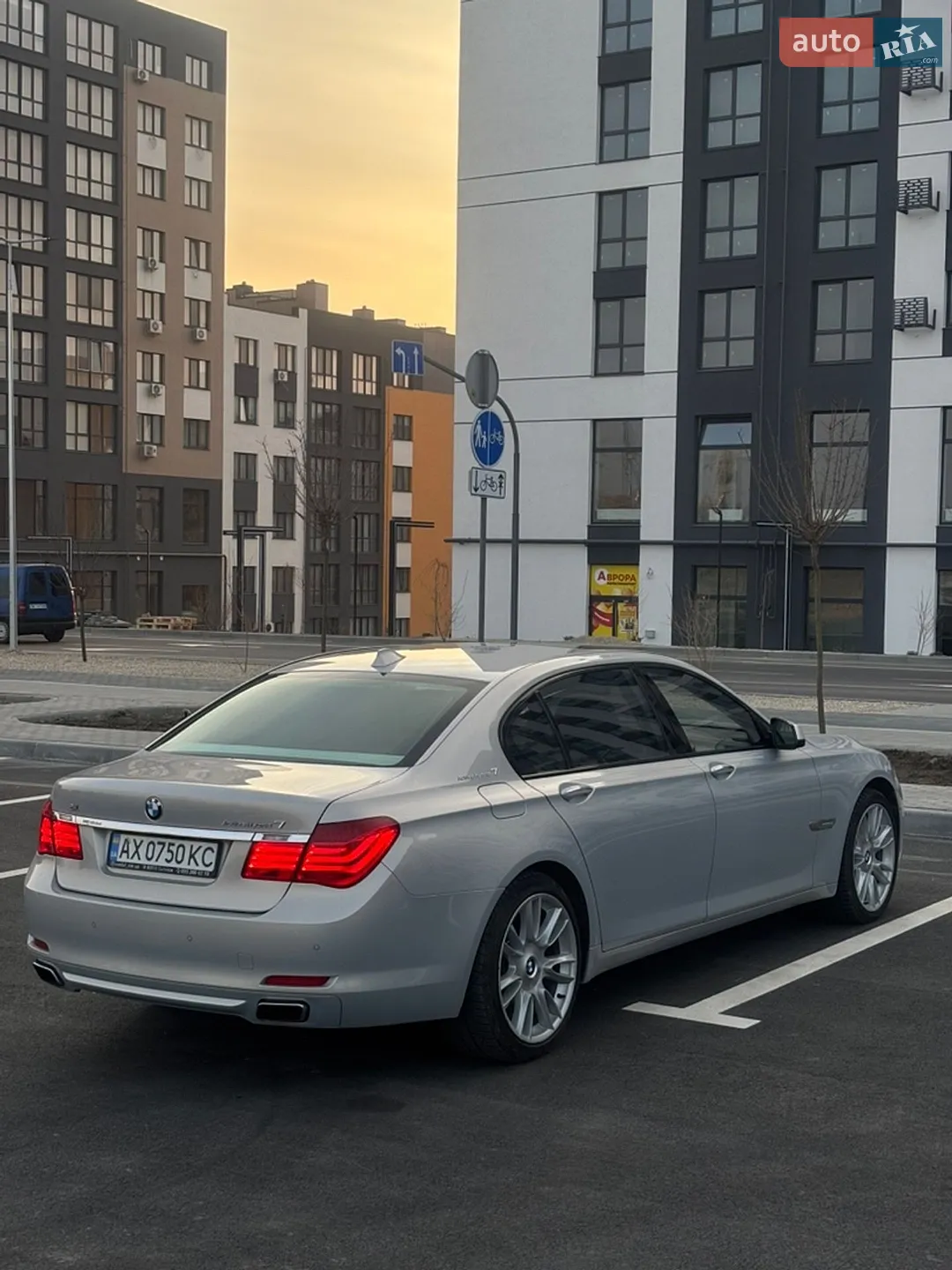 2010 BMW 7er - мініатюра 5