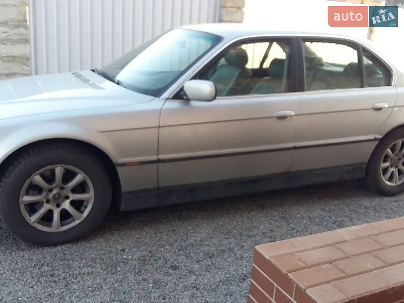 BMW 7 Series 1997 VIN WBAGE21070DJ39090 фото оголошення 4 з 52